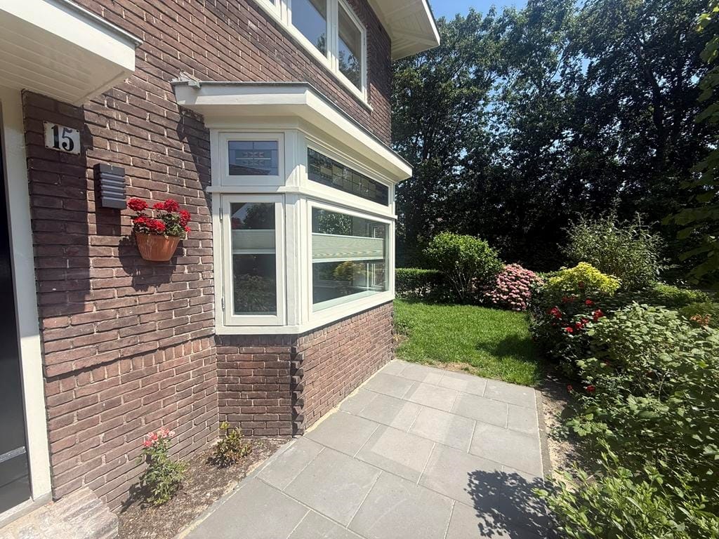 Photo 28 of Burgemeester van Damstraat 15