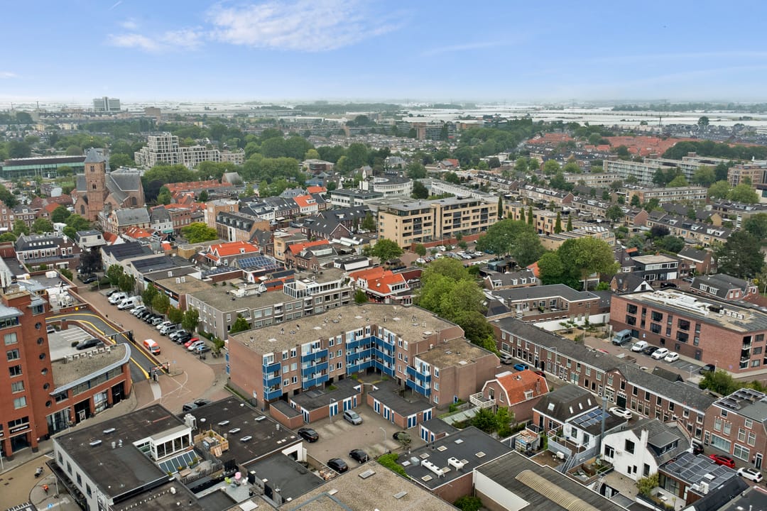 Photo 28 of Willem van Hooffstraat 43