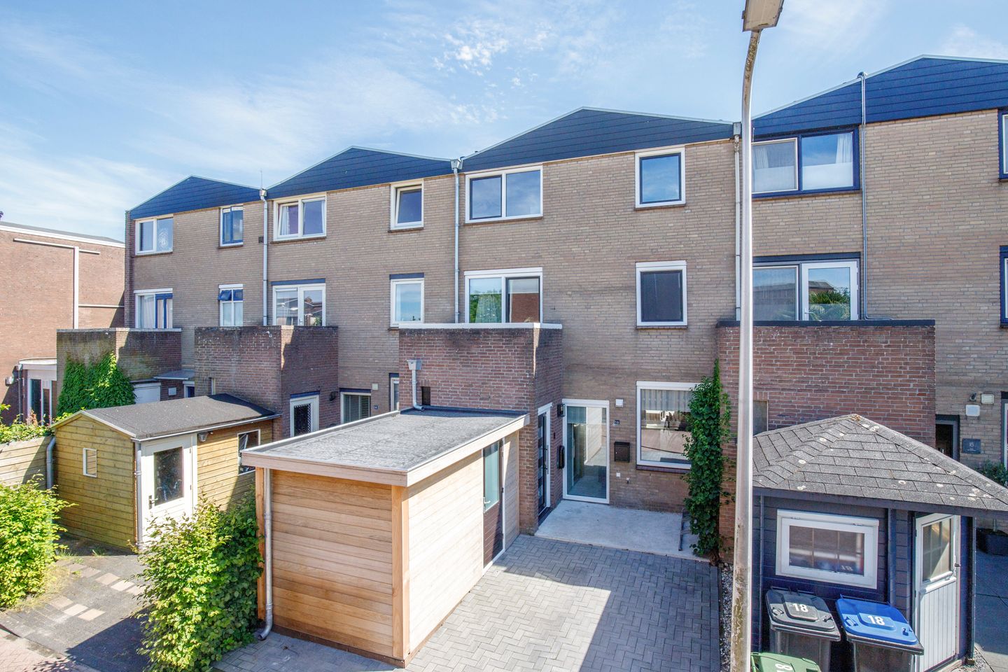 Photo 1 of Buys Ballotsingel 16