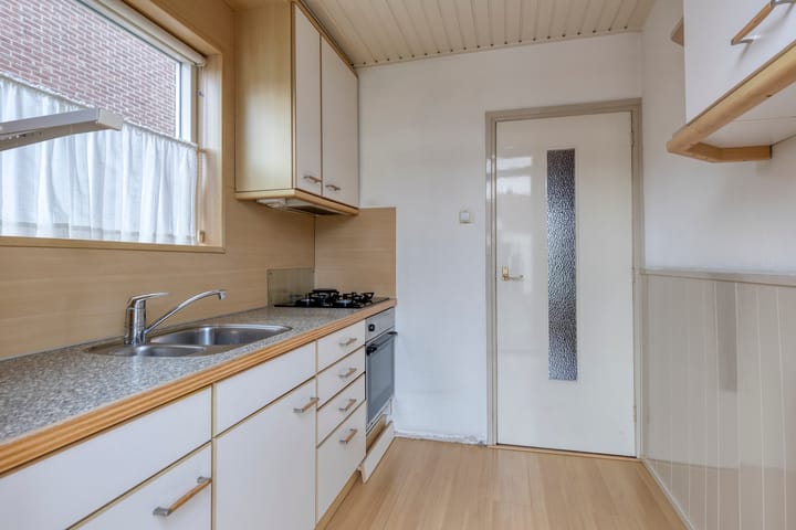 Hoekwoning te koop: Beatrixstraat 7, Oude-Tonge