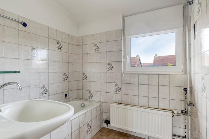 Hoekwoning te koop: Beatrixstraat 7, Oude-Tonge
