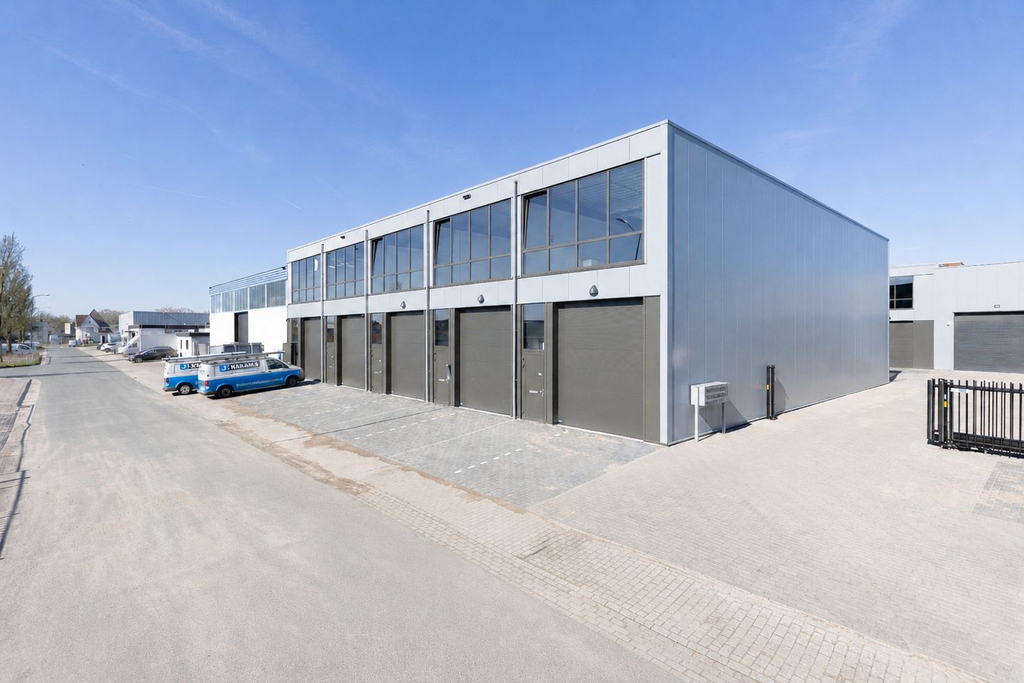 Bekijk foto 1 van Industriepark 11