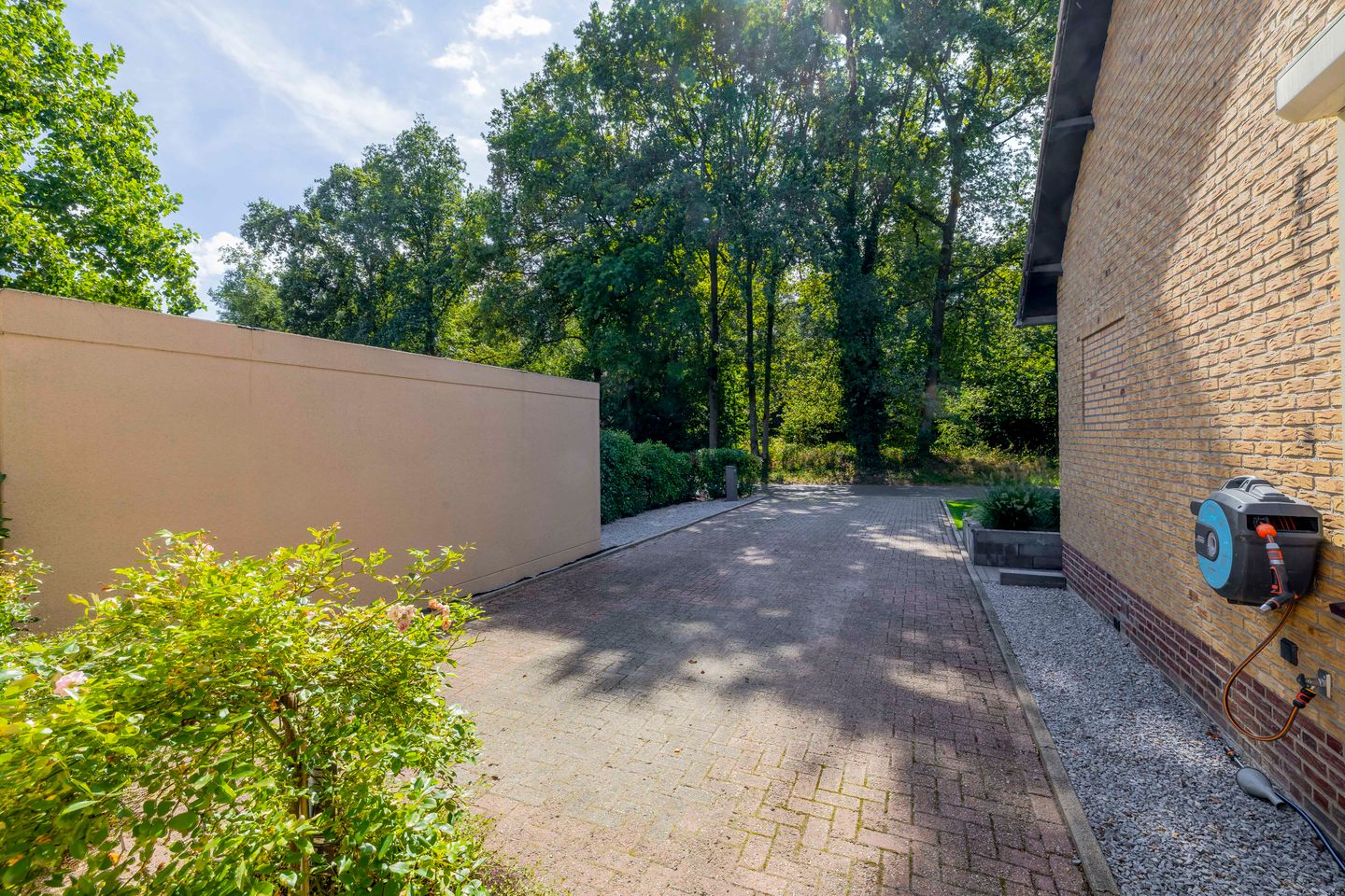 Photo 40 of Hanikerweg 49