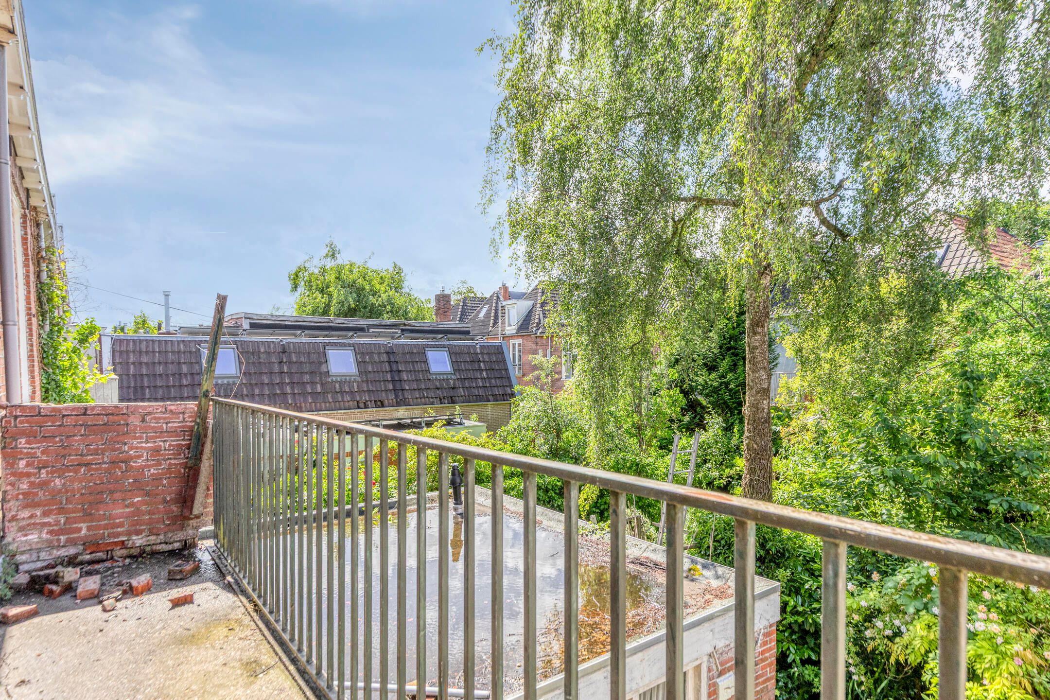 Photo 33 of Riouwstraat 44