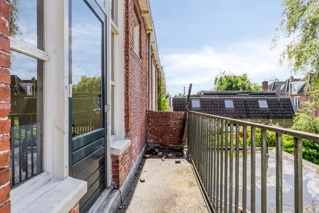 Photo 31 of Riouwstraat 44