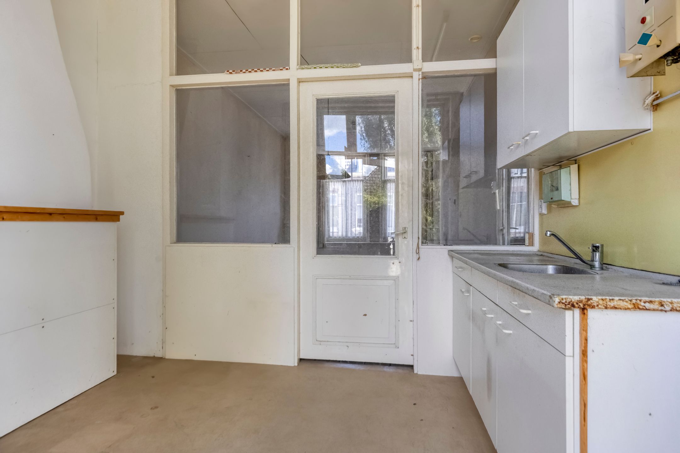 Photo 30 of Riouwstraat 44
