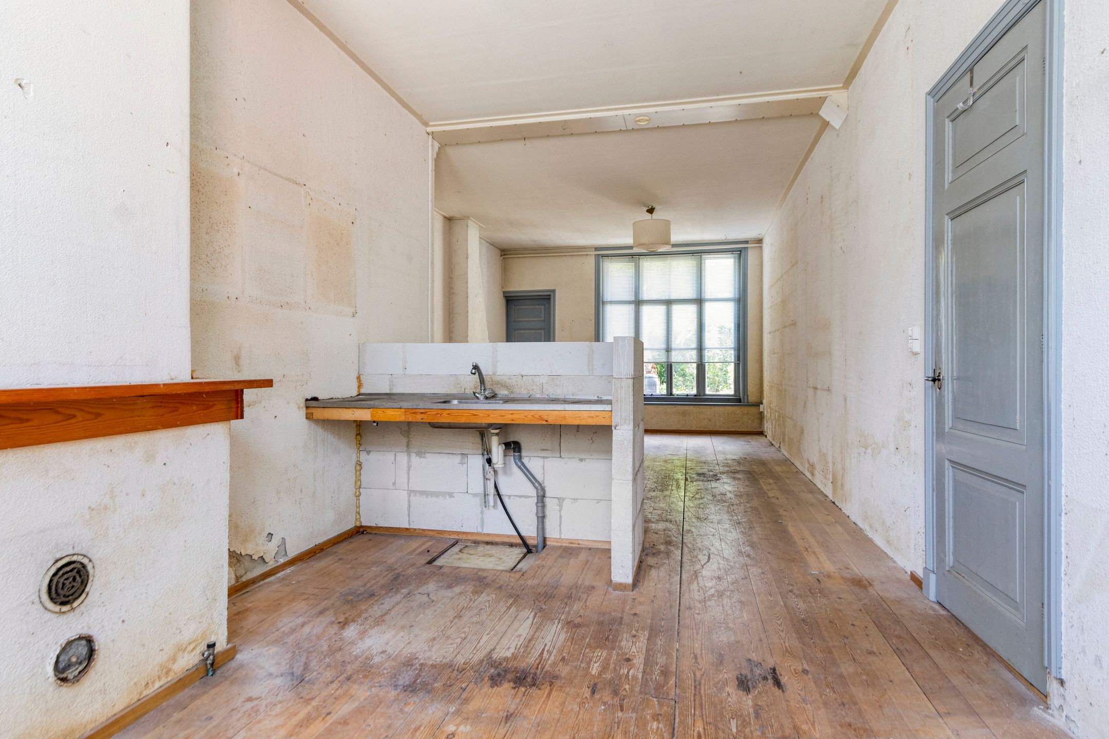Photo 15 of Riouwstraat 44
