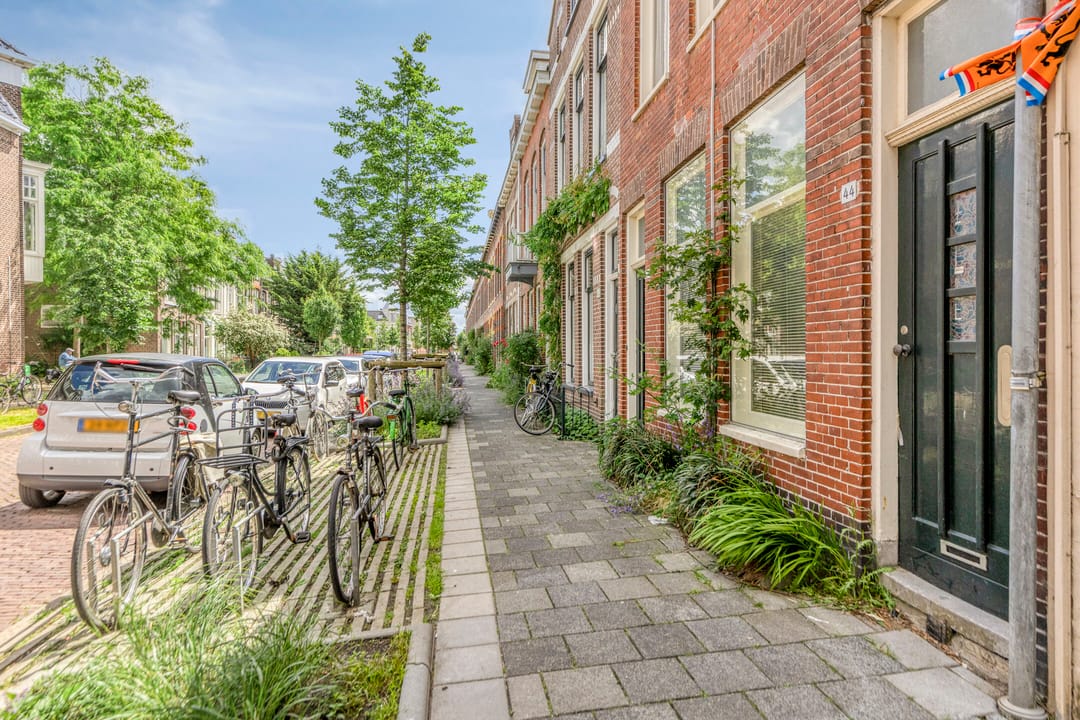 Photo 47 of Riouwstraat 44