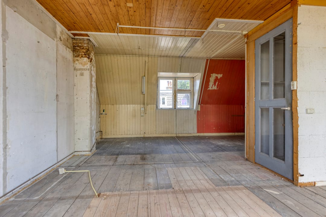 Photo 38 of Riouwstraat 44