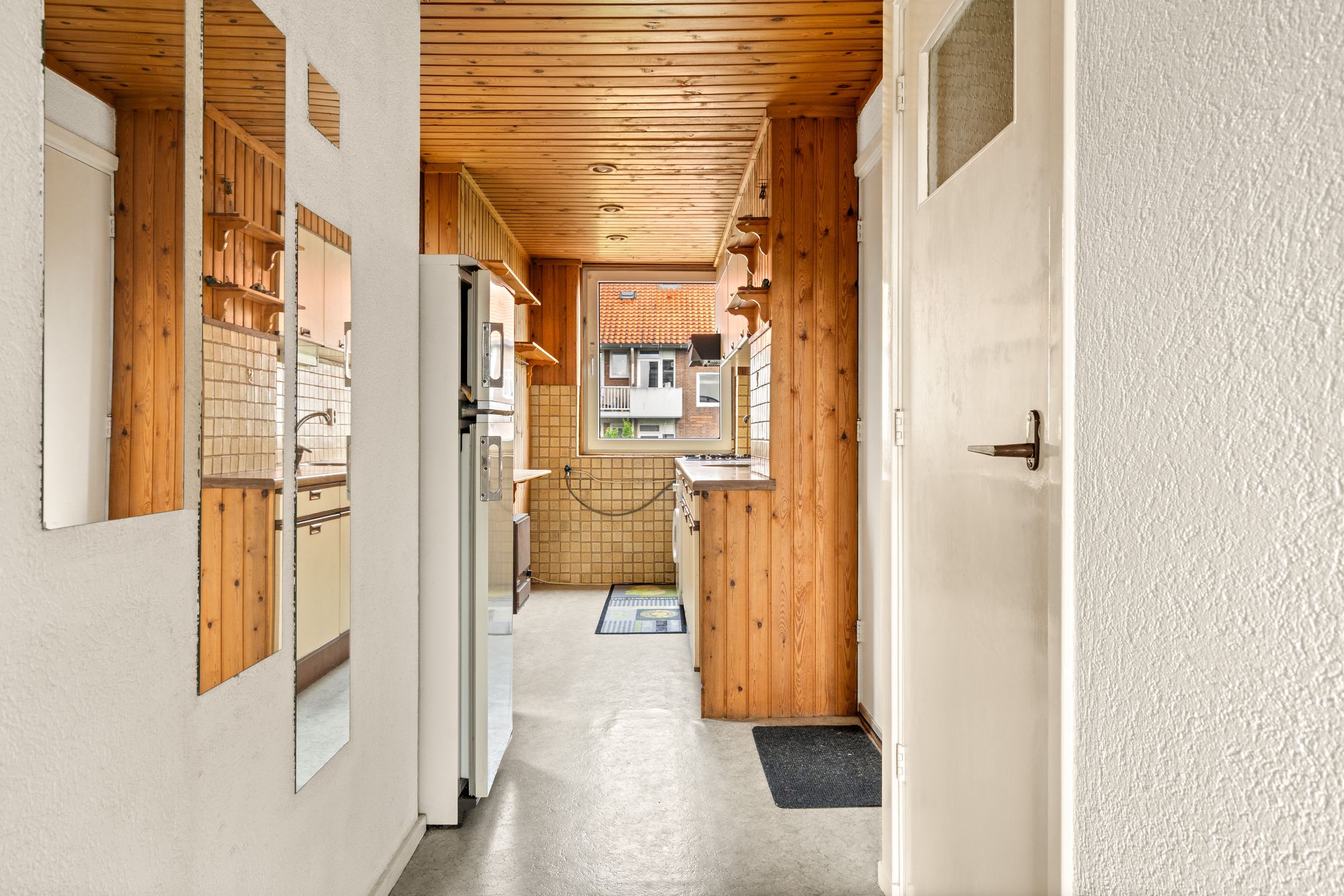 Photo 12 of Hendrik de Bruynstraat 10-3