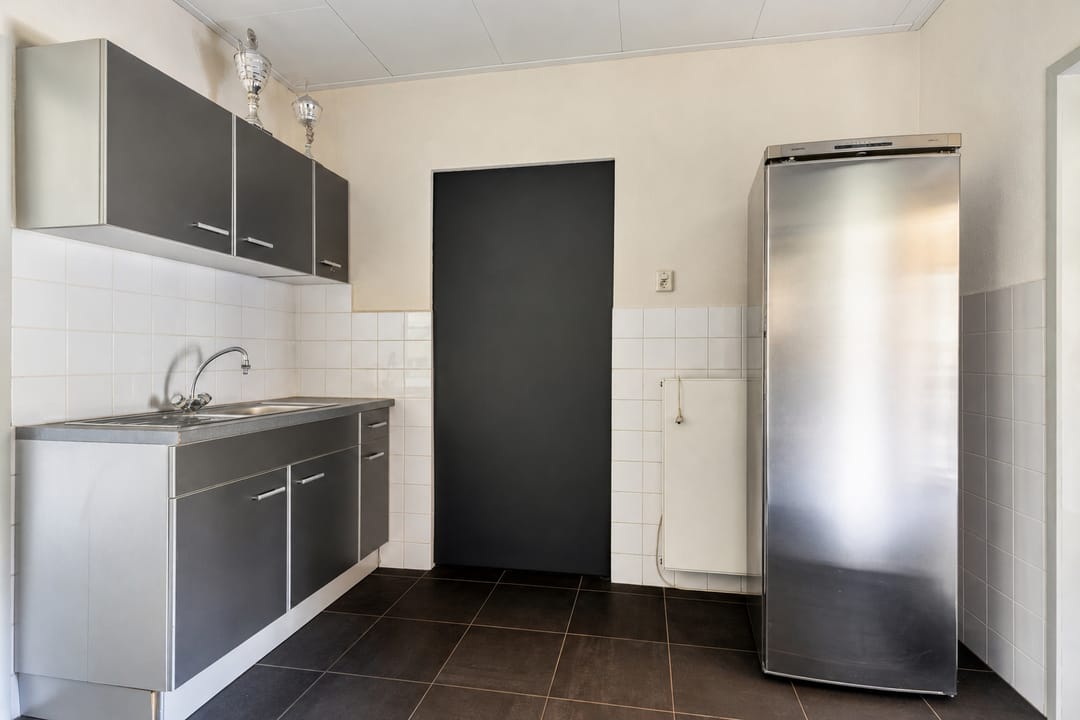 Photo 13 of Simon van den Berghstraat 42