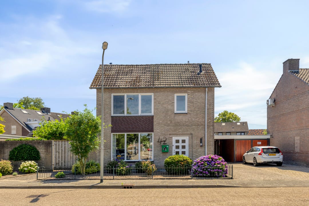 Photo 32 of Simon van den Berghstraat 42