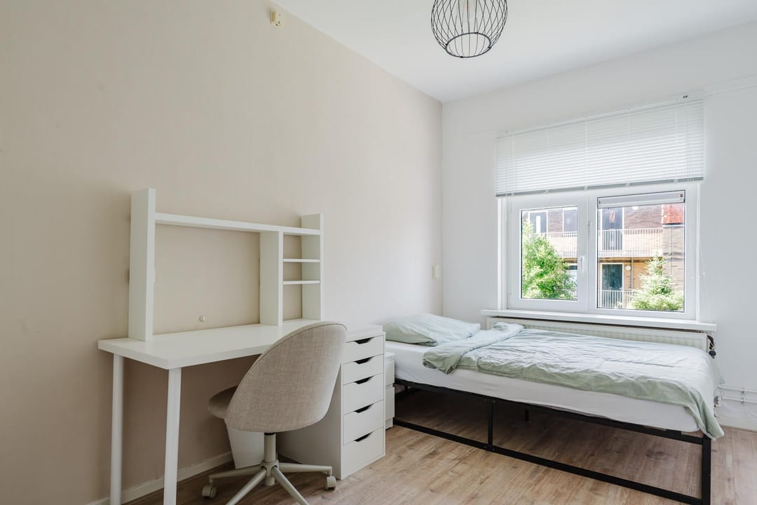 Photo 17 of Surinamestraat 1-B