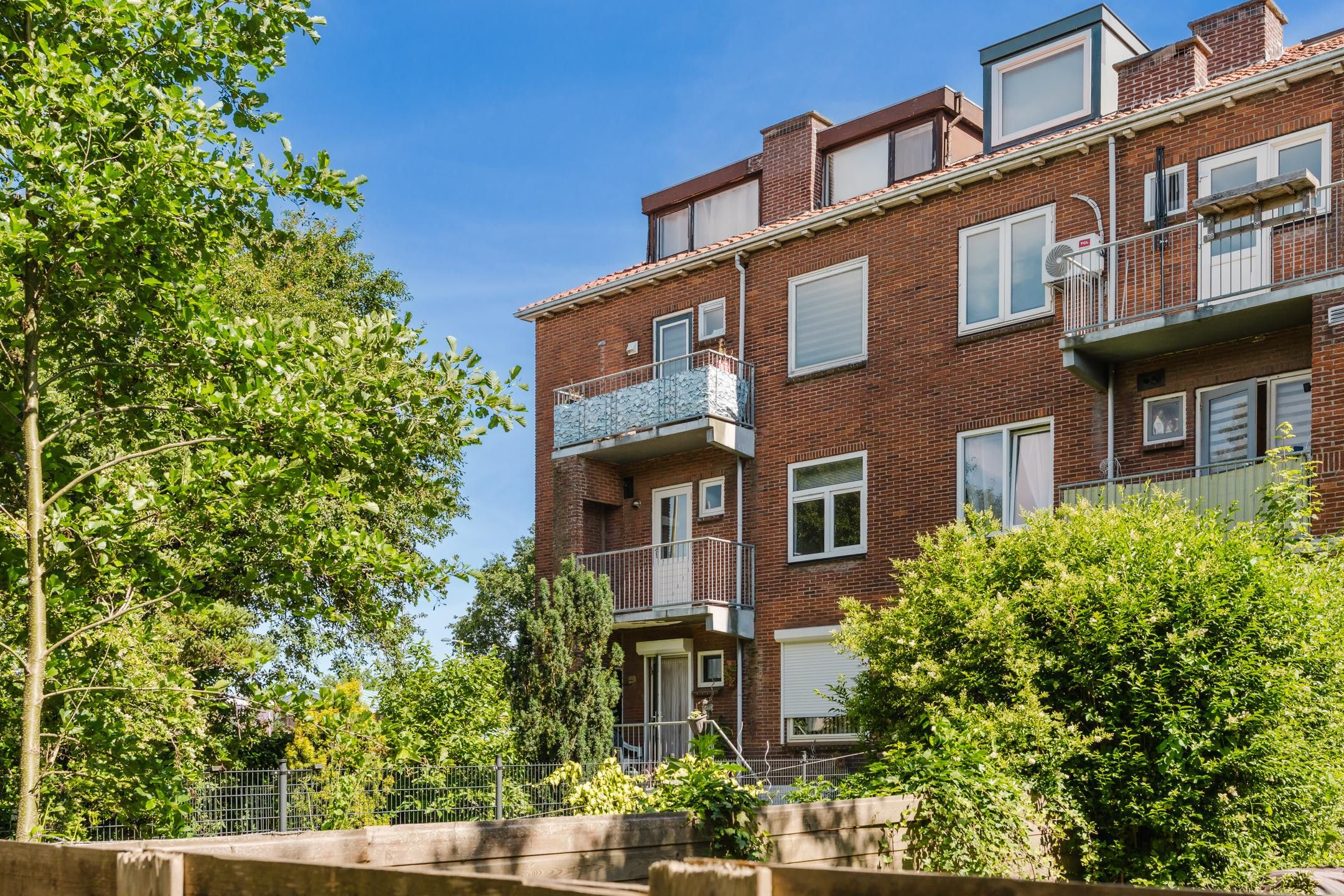 Photo 33 of Surinamestraat 1-B