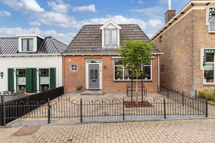 Foto 4 van Schoolstraat 6