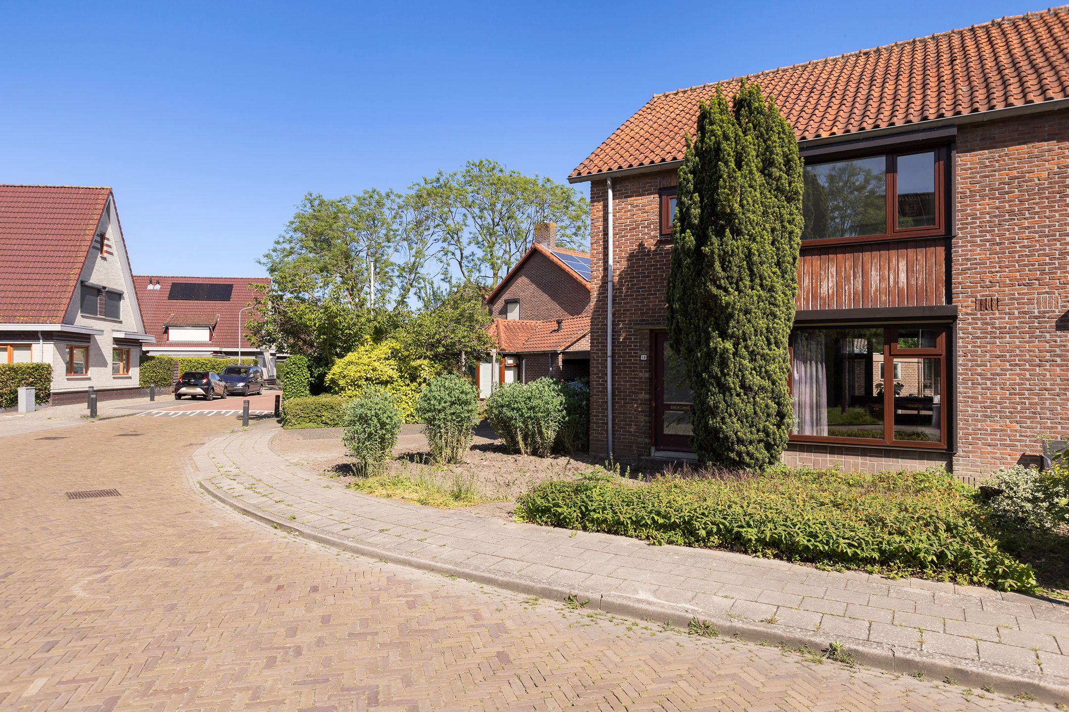 Photo 36 of Hiesveltstraat 18
