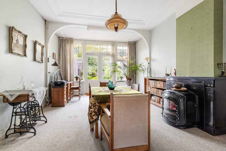 Tussenwoning te koop: Kleiweg 137, Rotterdam