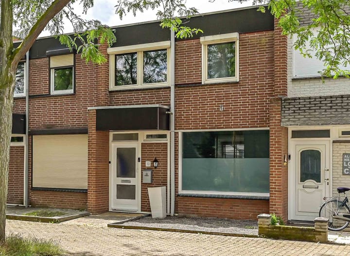 Foto 2 van Requesensstraat 13