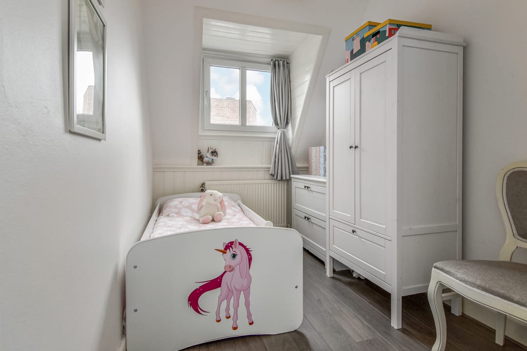 Photo 22 of Van der Parrastraat 13-A