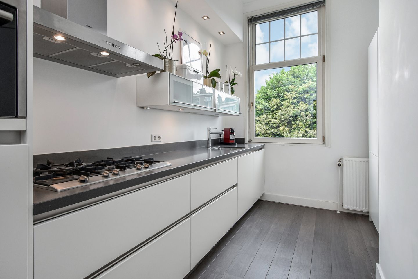 Photo 14 of Van der Parrastraat 13-A
