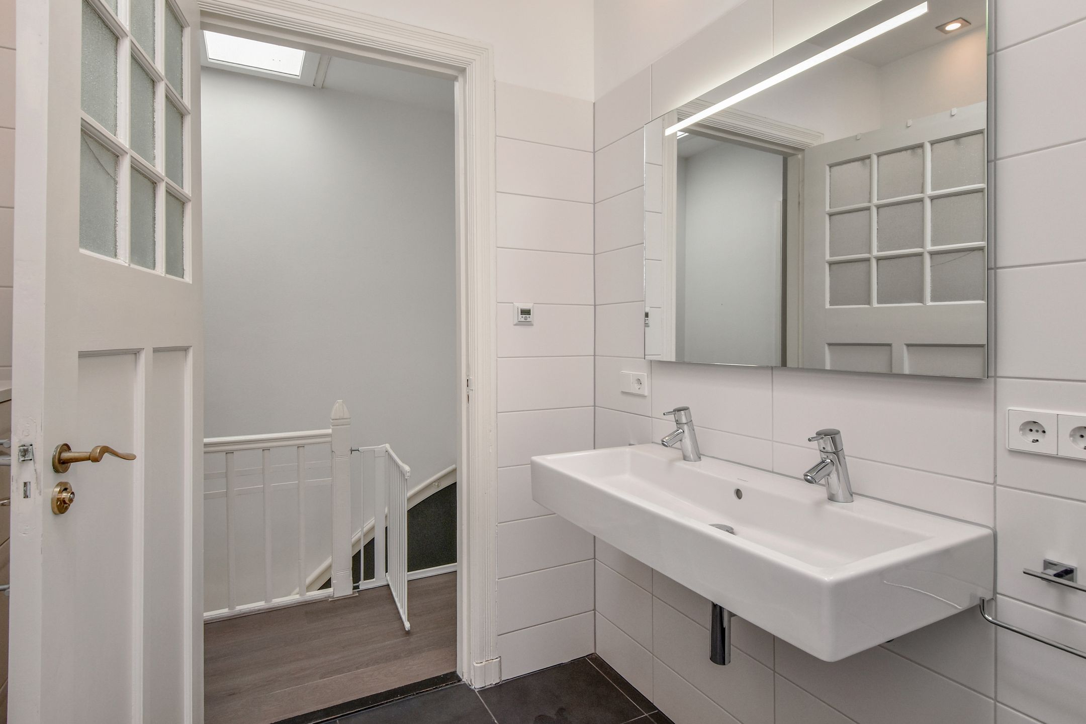Photo 24 of Van der Parrastraat 13-A