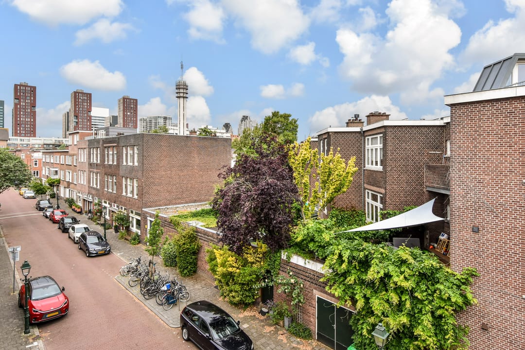Photo 32 of Van der Parrastraat 13-A