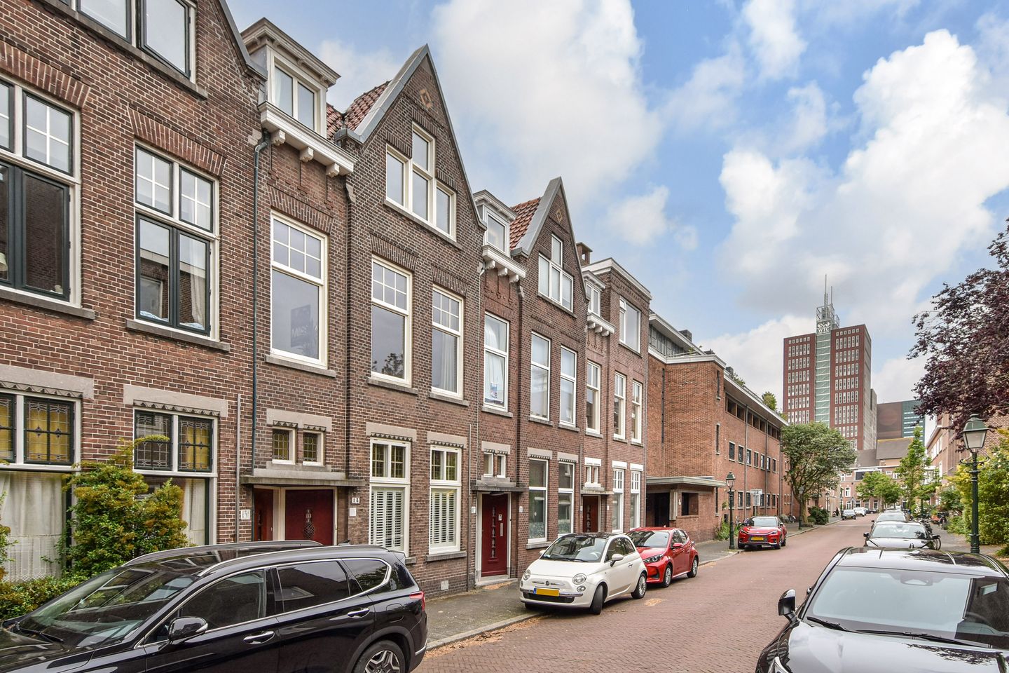 Photo 34 of Van der Parrastraat 13-A