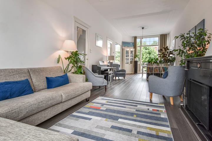 Photo 2 of Van der Parrastraat 13-A