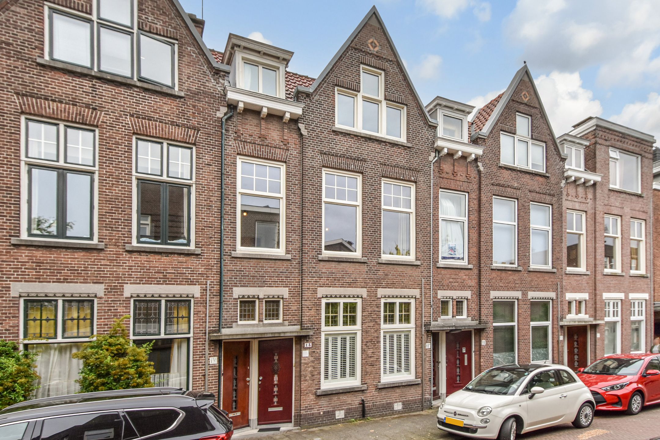 Photo 33 of Van der Parrastraat 13-A