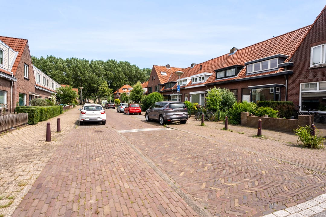 Photo 38 of Nuijtsstraat 39