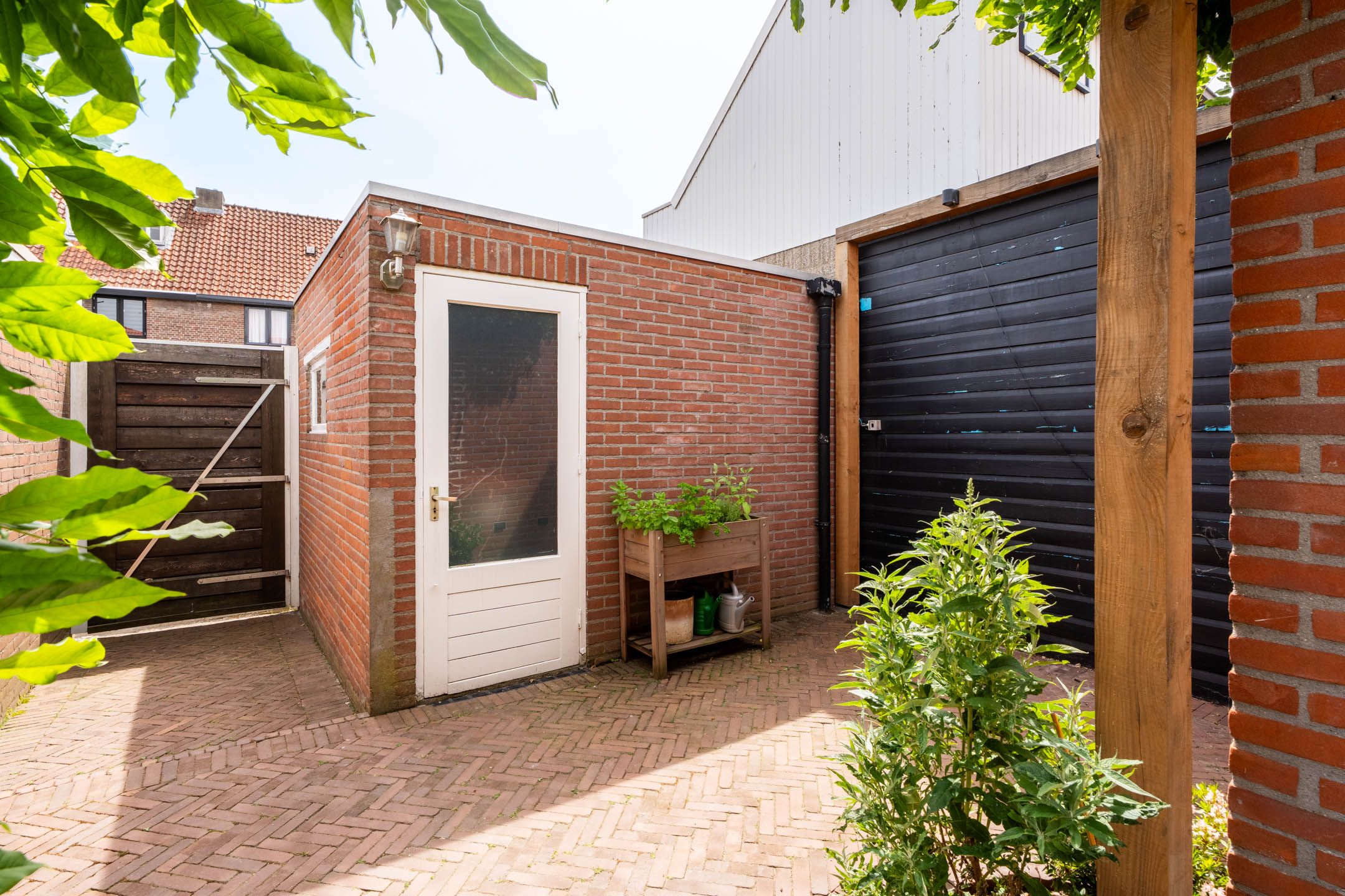 Photo 21 of Nuijtsstraat 39