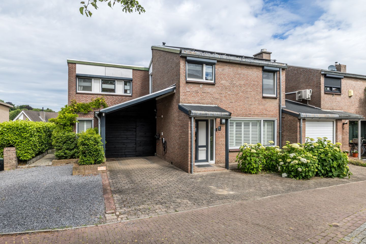 Foto 1 van Dorpstraat 25
