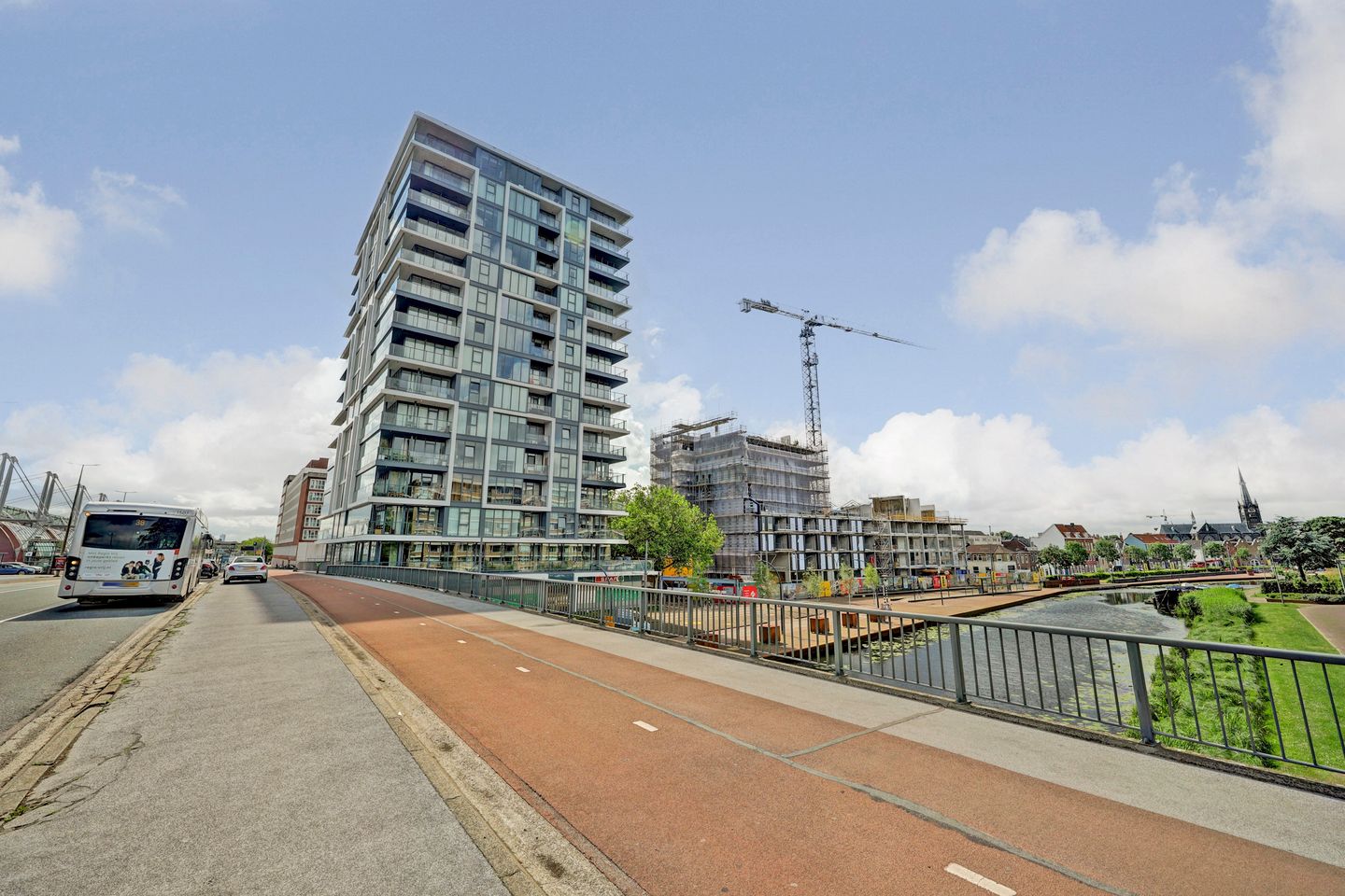 Bekijk foto 1 van Horvathweg 2