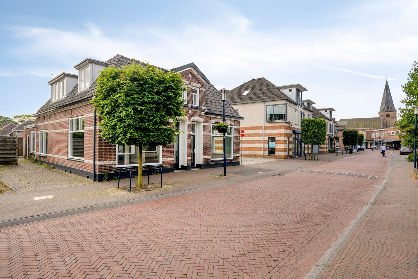 View photo 3 of Dorpsstraat 53