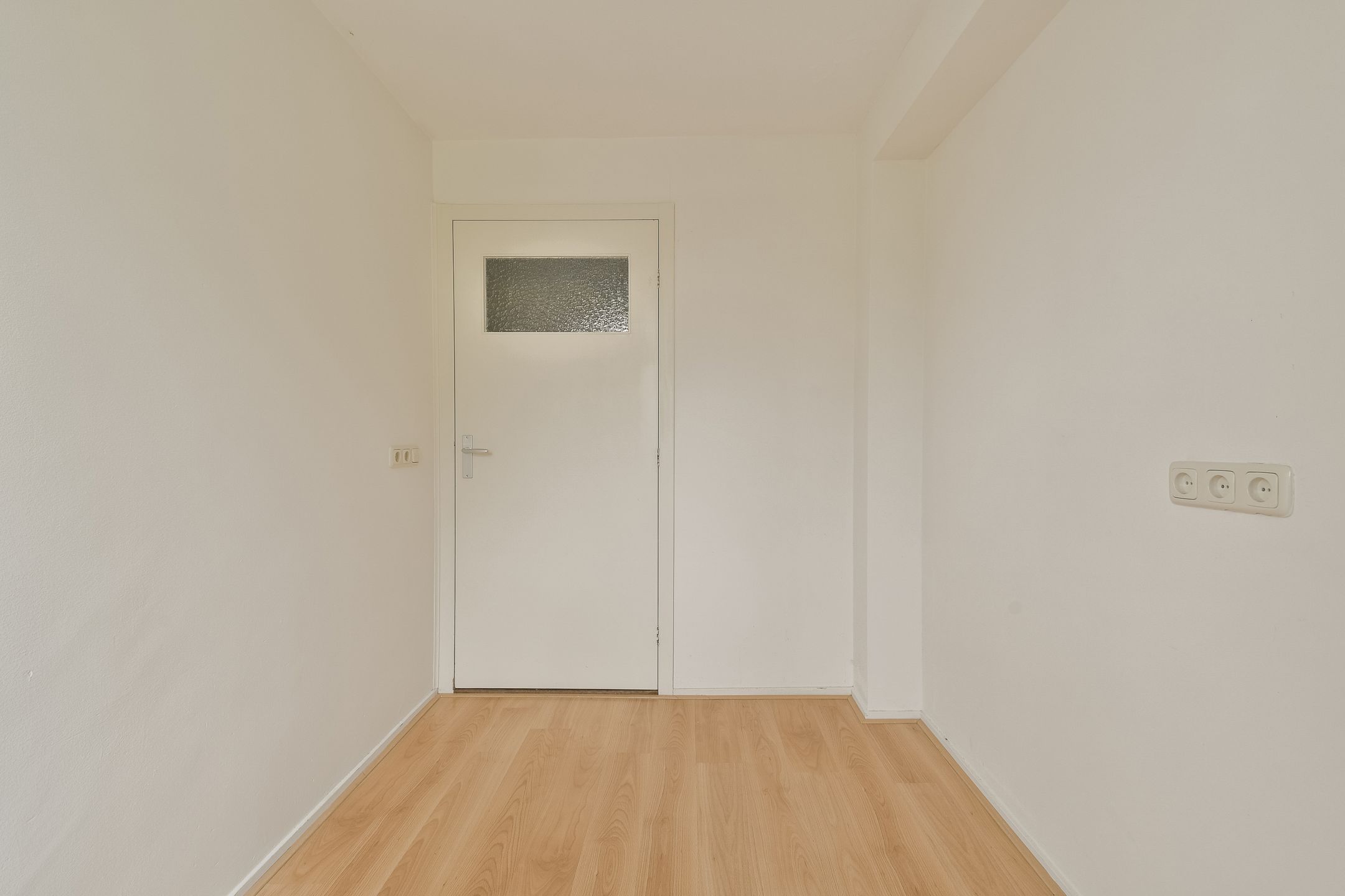 Photo 15 of Else Mauhsstraat 18