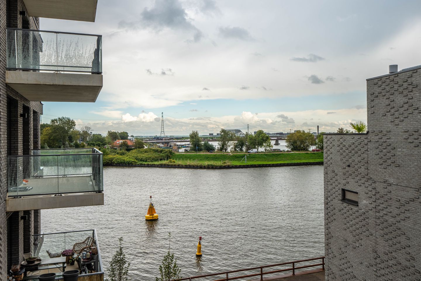 Photo 14 of Lorriestraat 60