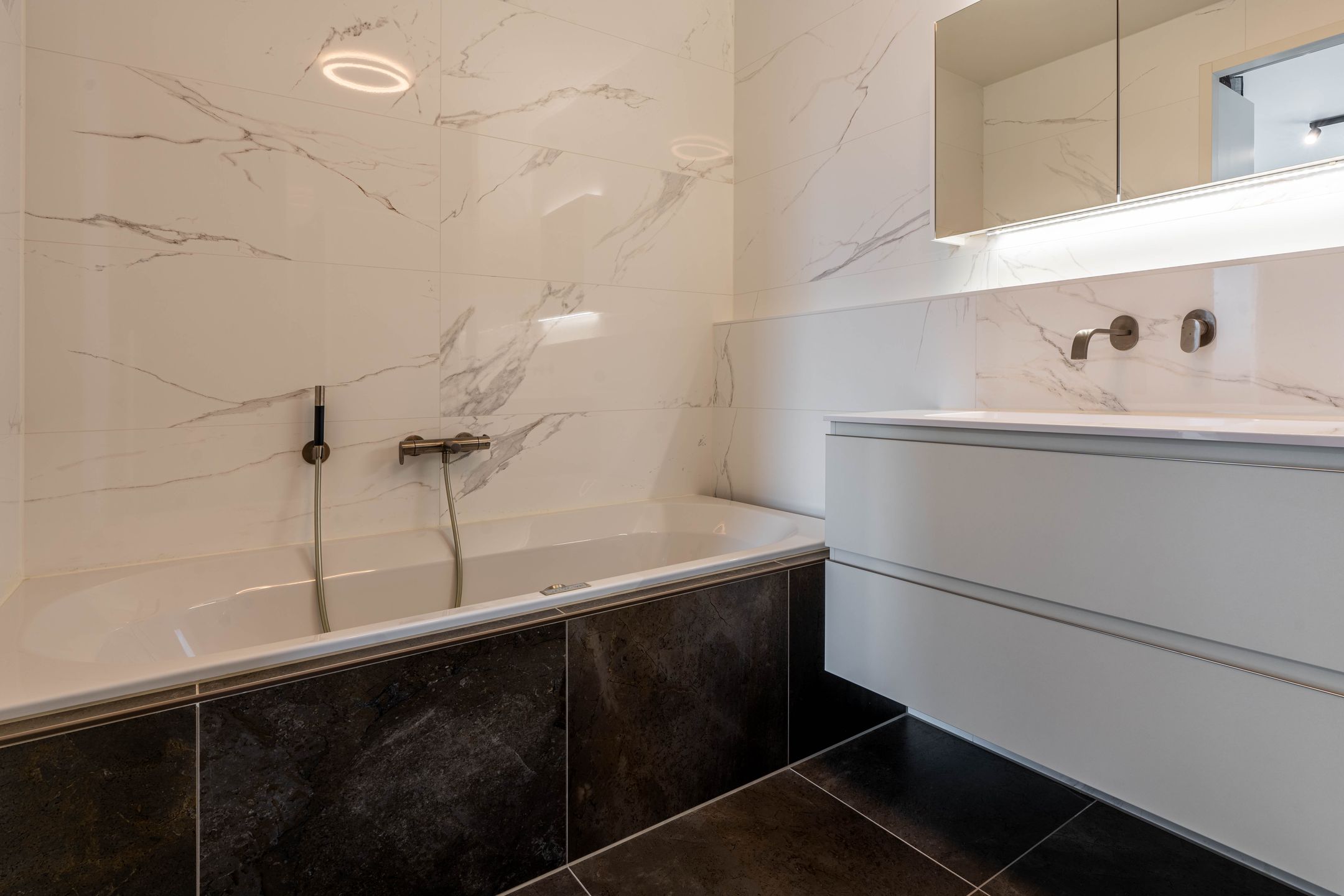 Photo 18 of Lorriestraat 60