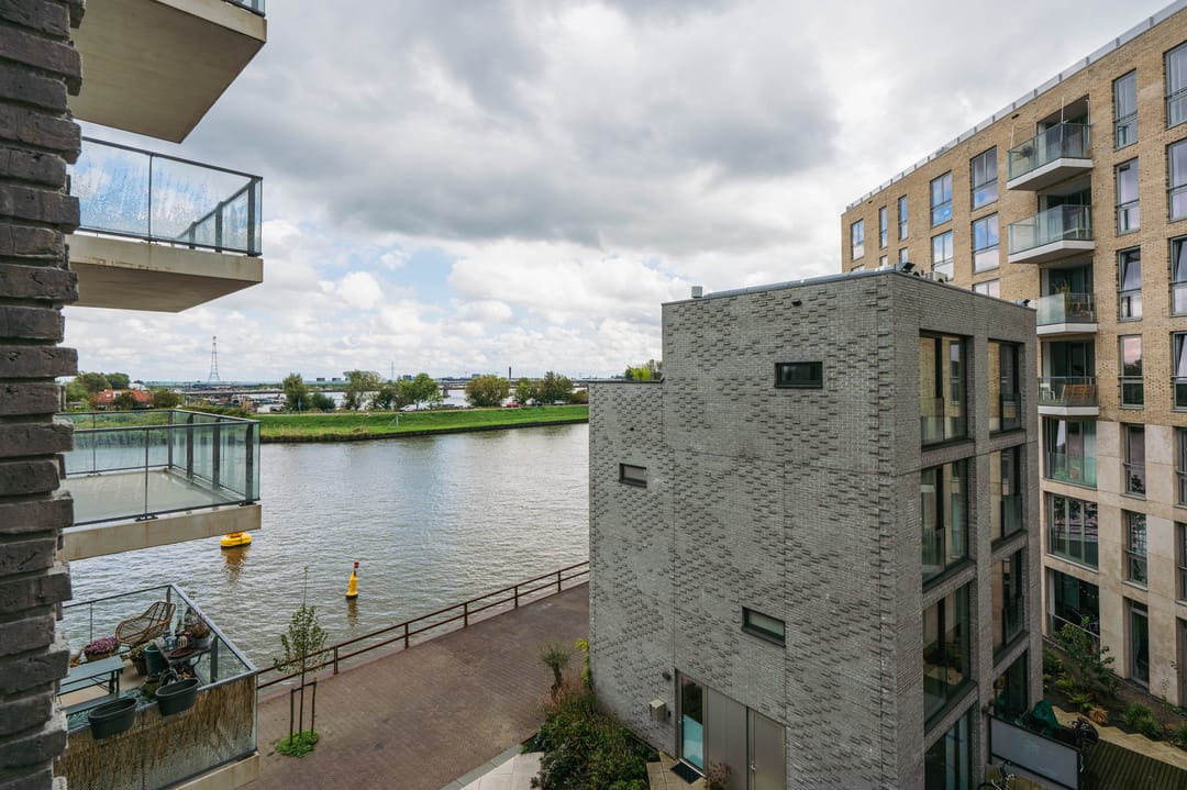 Photo 22 of Lorriestraat 60