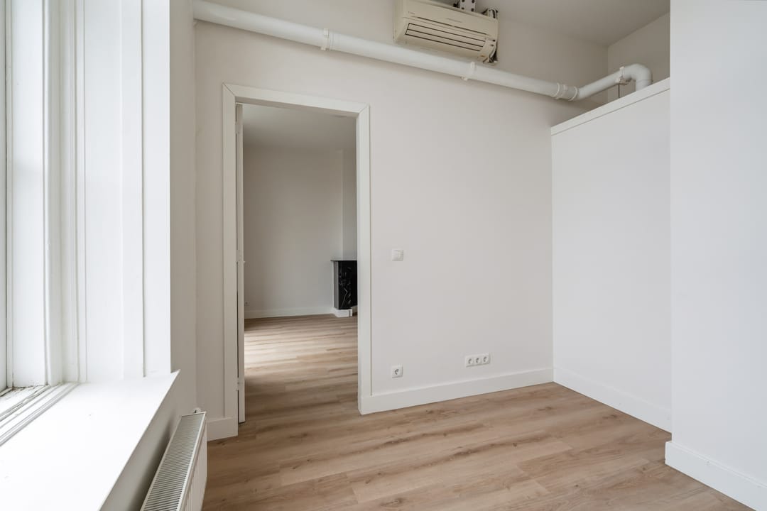 Photo 22 of Willemstraat 21-A2
