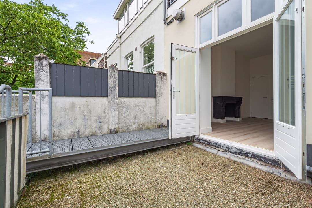 Photo 11 of Willemstraat 21-A2