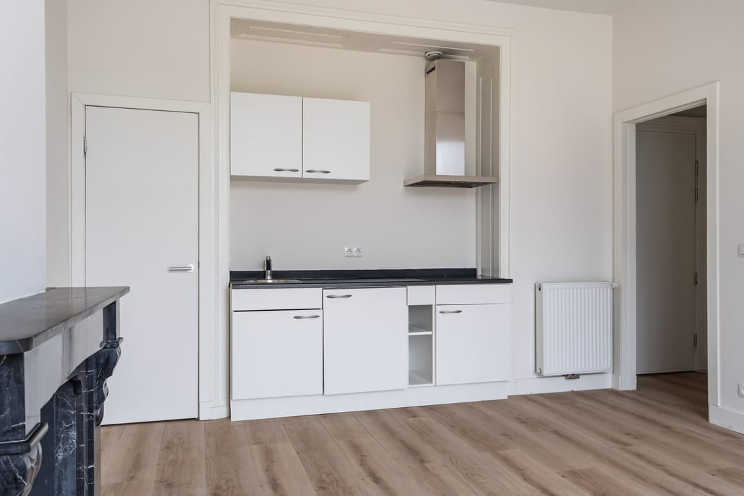 Photo 17 of Willemstraat 21-A2