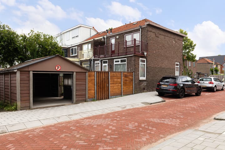 Photo 2 of Anna Paulownastraat 15