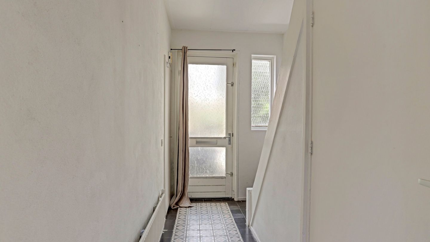 Photo 4 of Beekstraat 43