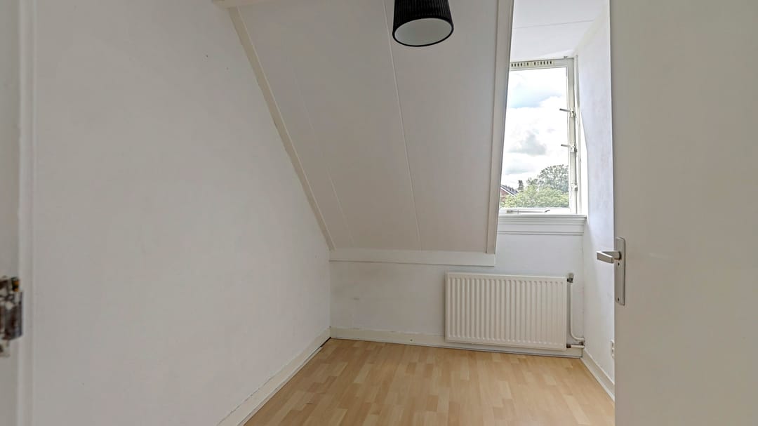 Photo 17 of Beekstraat 43