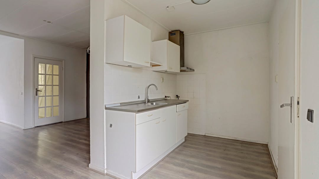 Photo 8 of Beekstraat 43