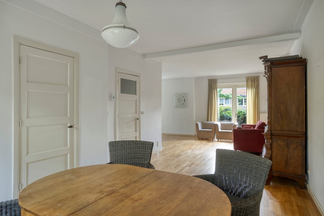 Photo 17 of Albert Cuypstraat 1