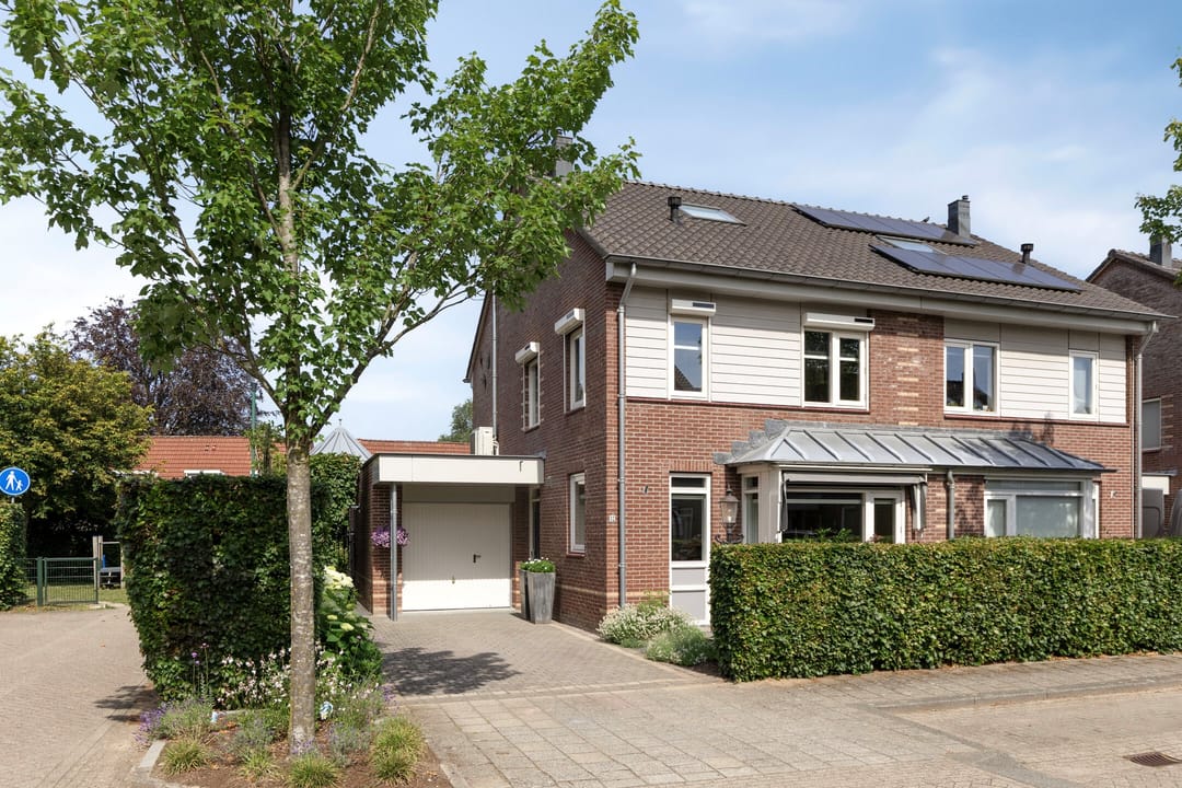 Foto 1 van De Clercqstraat 32