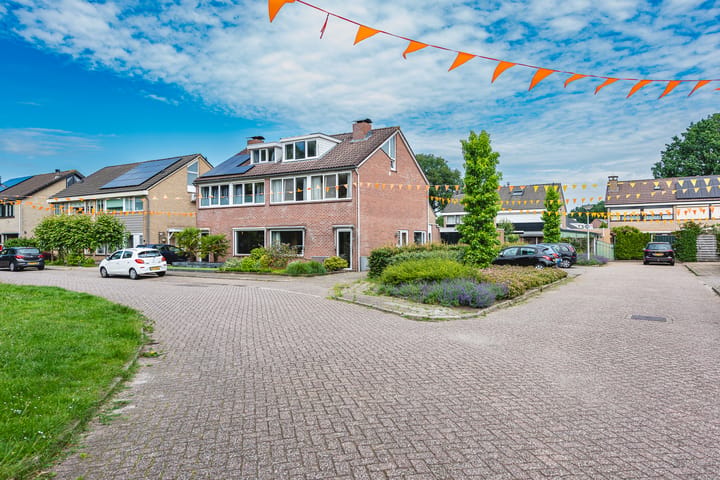 Foto 5 van Den Bramel 12