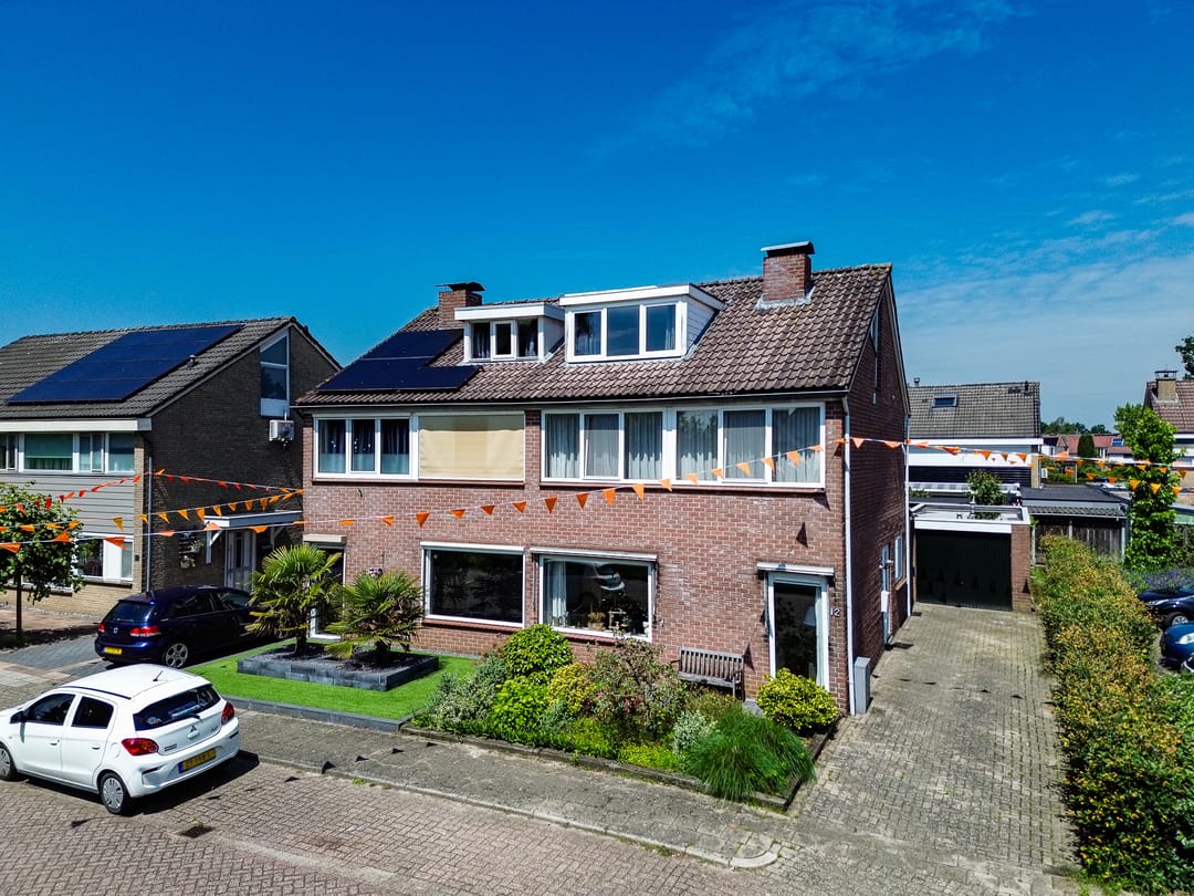 Foto 1 van Den Bramel 12