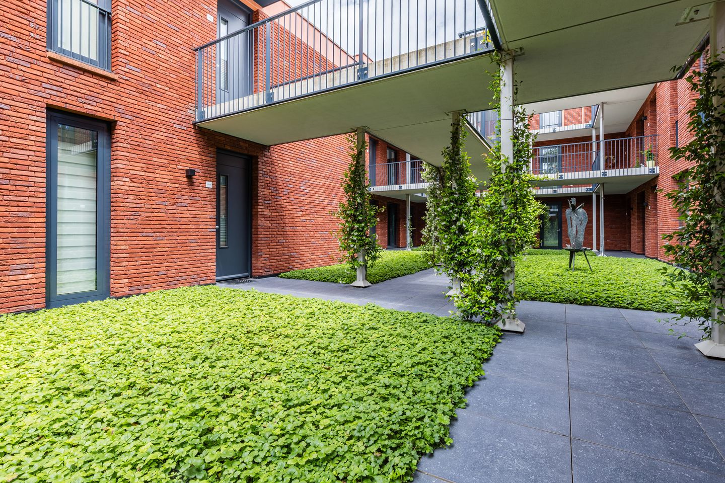 Photo 10 of Polvertorenstraat 10-A06